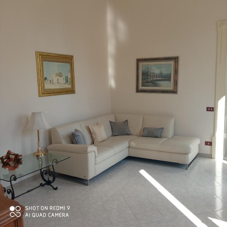 Via Paisiello Apartment Lecce Bagian luar foto