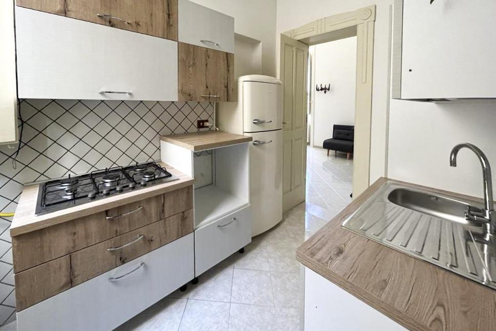 Via Paisiello Apartment Lecce Bagian luar foto